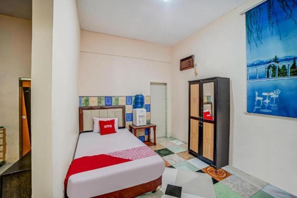Oyo 90980 Al Karim Syariah Tanjungbalai Exterior foto